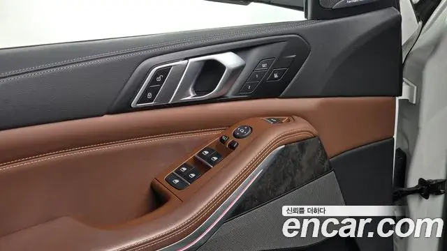 BMW X5 2023 — Photo 12/20