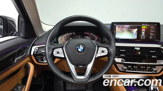 BMW 5 Series 2022 — Фото 13/20