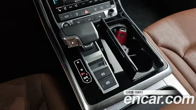 Audi Q7 2021 — Фото 9/20