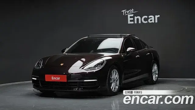 Porsche Panamera 2020 — Фото 1/20
