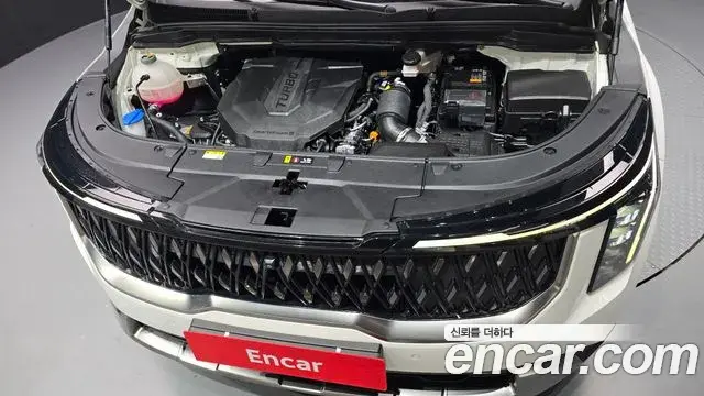Kia Carnival 2024 — Photo 4/20