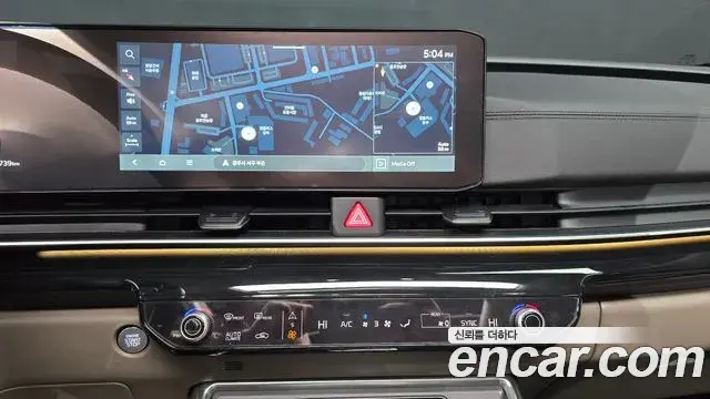 Kia Carnival 2024 — Photo 14/20