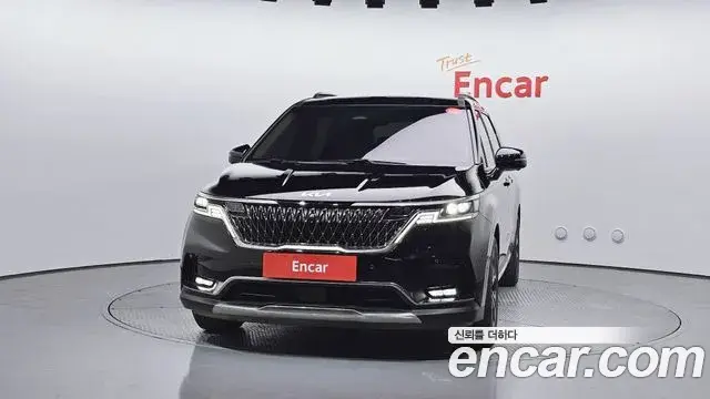 Kia Carnival 2023 — Фото 3/20