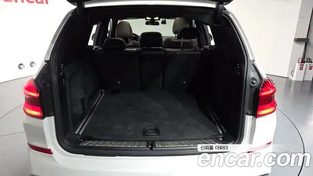 BMW X3 2018 — ფოტო 17/20