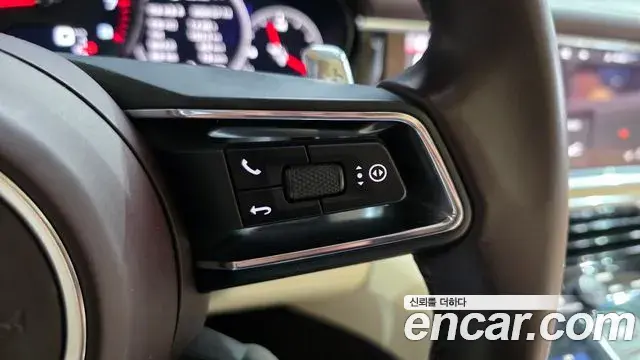 Porsche Panamera 2021 — Photo 5/31