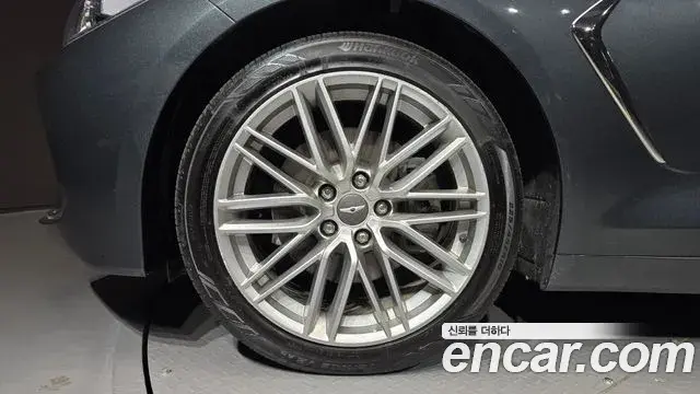 Genesis G70 2019 — Şəkil 1/20