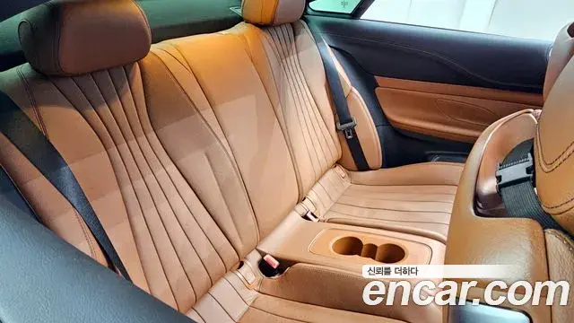 Mercedes-Benz E-Class 2018 — Photo 3/20