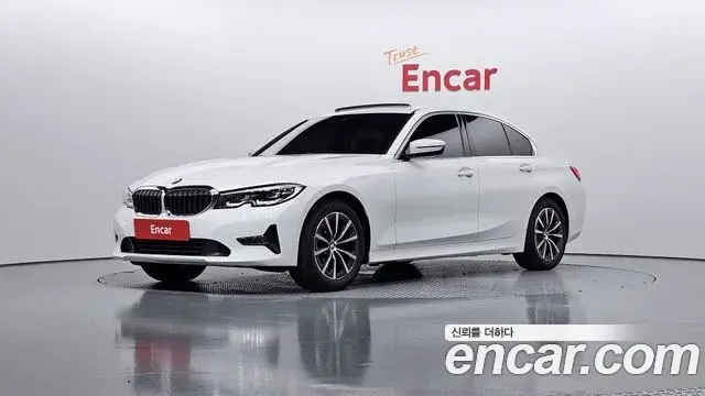 BMW 3 Series 2022 — ფოტო 14/20
