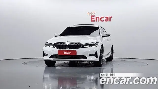 BMW 3 Series 2022 — ფოტო 9/20
