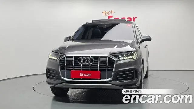 Audi Q7 2021 — ფოტო 12/20