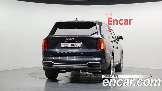 Kia Sorento 2022 — Photo 14/20