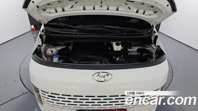 Hyundai Staria 2021 — Şəkil 8/20