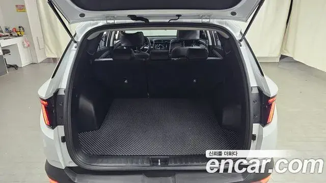 Hyundai Tucson Hybrid 2022 — ფოტო 16/20