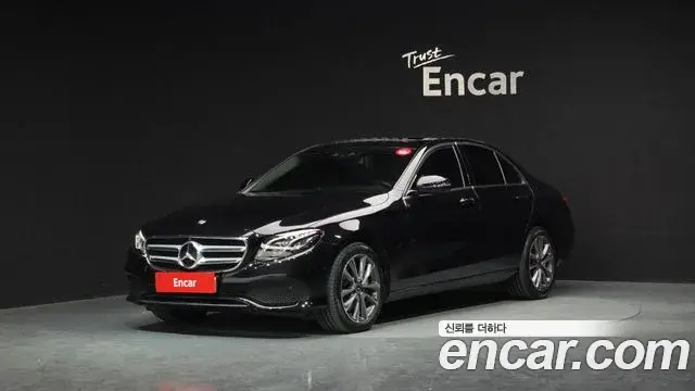 Mercedes-Benz E-Class 2018 — Şəkil 14/20