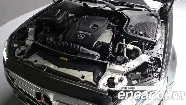Mercedes-Benz E-Class 2018 — Şəkil 1/20