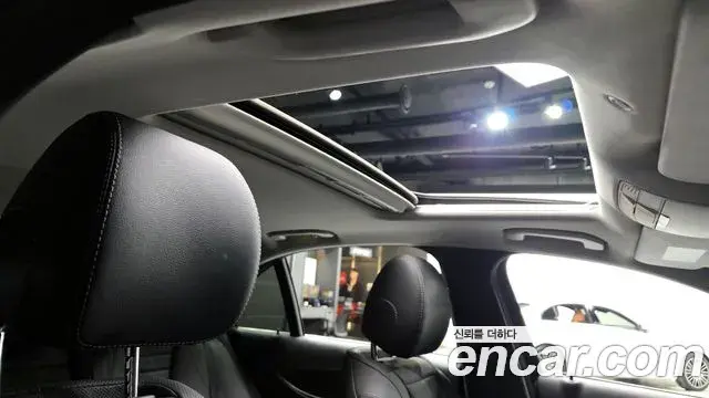 Mercedes-Benz E-Class 2018 — Şəkil 9/20