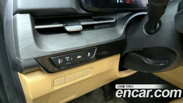 Kia Carnival 2023 — ფოტო 11/20