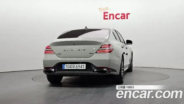 Genesis G70 2023 — Şəkil 9/13