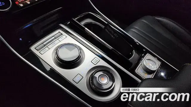 Genesis GV80 2023 — ფოტო 14/20