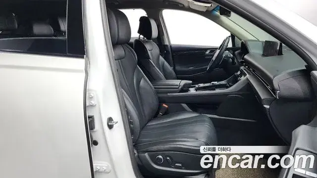 Genesis GV80 2023 — ფოტო 15/20