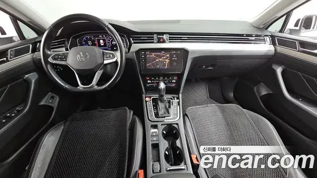 Volkswagen Passat GT 2021 — ფოტო 14/20