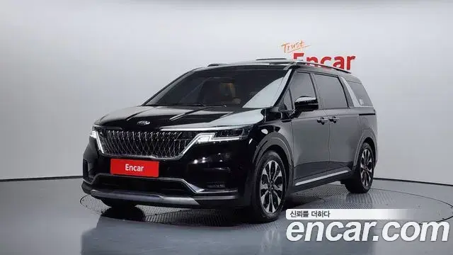 Kia Carnival 2021 — Photo 1/20