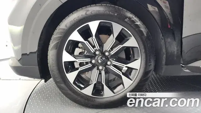Kia Carnival 2021 — Photo 13/20