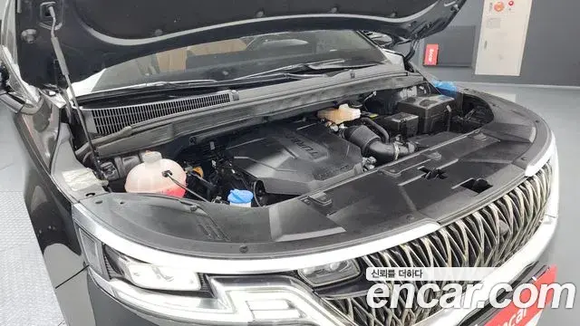 Kia Carnival 2021 — Photo 15/20