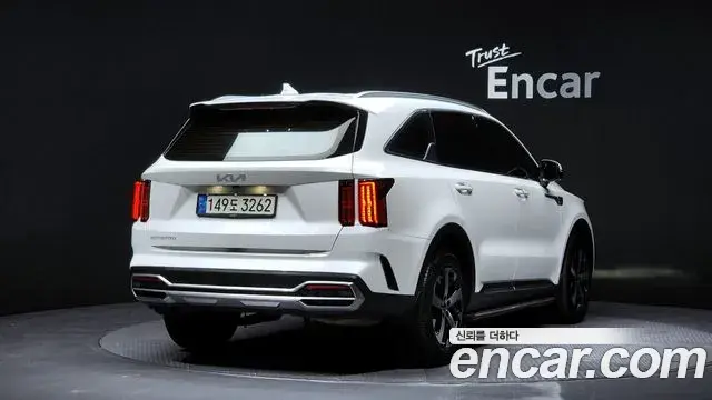 Kia Sorento 2022 — ფოტო 19/20