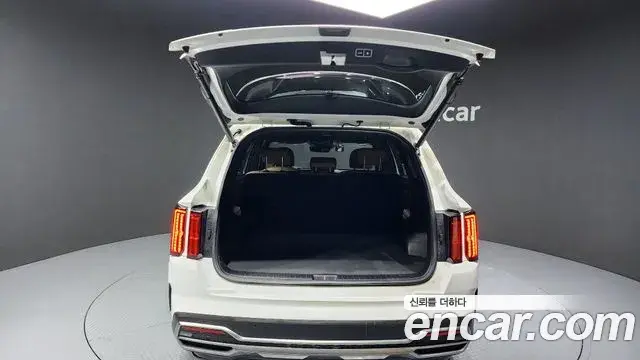 Kia Sorento 2022 — ფოტო 12/20