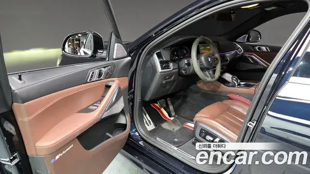 BMW X6 2021 — Фото 10/20