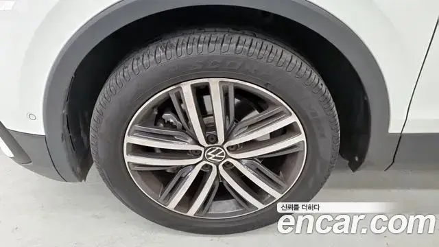 Volkswagen Tiguan Allspace 2022 — Şəkil 10/18