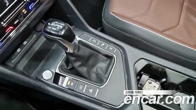 Volkswagen Tiguan Allspace 2022 — Şəkil 12/18