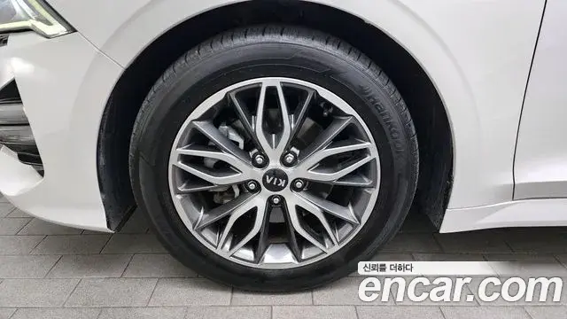 Kia K5 2020 — Şəkil 9/20