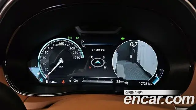 Genesis GV70 2021 — Photo 15/20