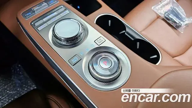 Genesis GV70 2021 — Photo 7/20