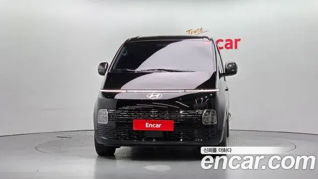 Hyundai Staria 2025 — Şəkil 1/20