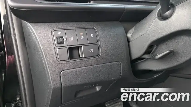 Hyundai Staria 2025 — Şəkil 6/20