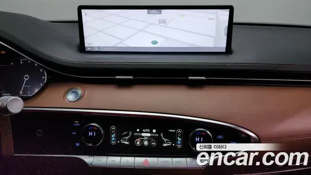 Genesis GV70 2021 — Photo 5/20