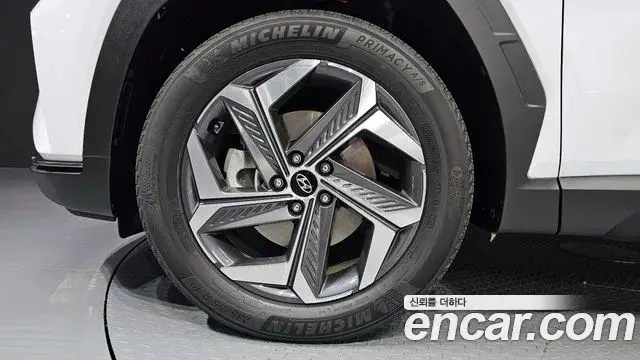 Hyundai Tucson Hybrid 2020 — Photo 15/20