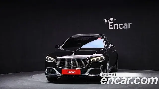 Mercedes-Benz S-Class 2023 — Photo 6/20