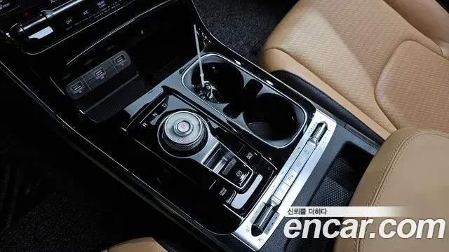 Kia Carnival 2020 — Photo 9/20