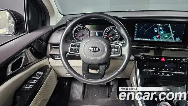 Kia Carnival 2020 — ფოტო 10/20