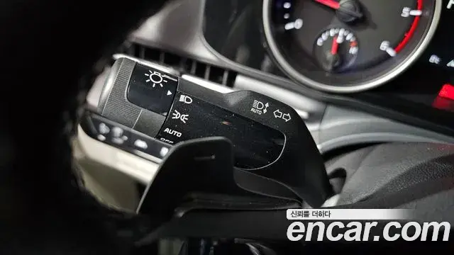 Kia Carnival 2020 — ფოტო 7/20