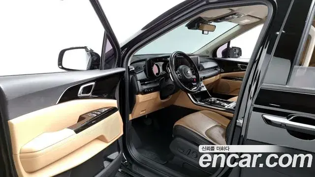 Kia Carnival 2021 — Фото 10/20