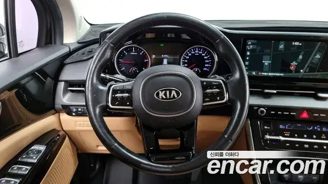 Kia Carnival 2021 — Фото 14/20