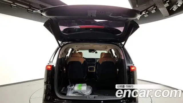 Kia Carnival 2021 — Фото 20/20