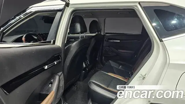 Kia Seltos 2019 — ფოტო 2/20