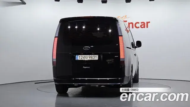 Hyundai Staria 2021 — Photo 20/20