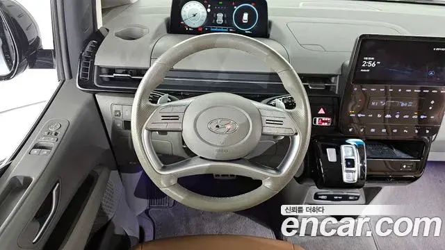 Hyundai Staria 2021 — Photo 12/20